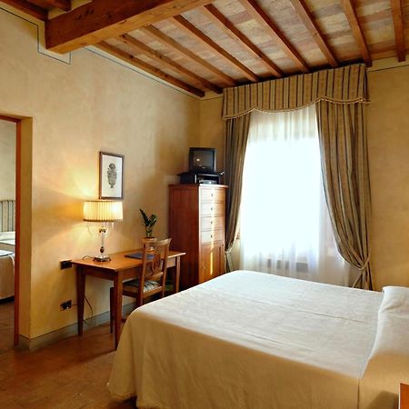 B&B Palazzo Al Torrione San Gimignano Exterior foto